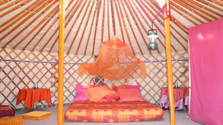 Yourte à la maison de vérotte gite claira perpignan